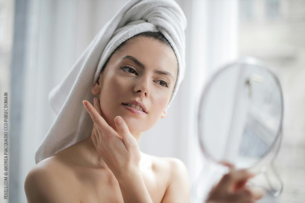 Hyaluron-Behandlungen sind in aller Munde. Immer mehr Personen entscheiden sich für eine Verjüngung.